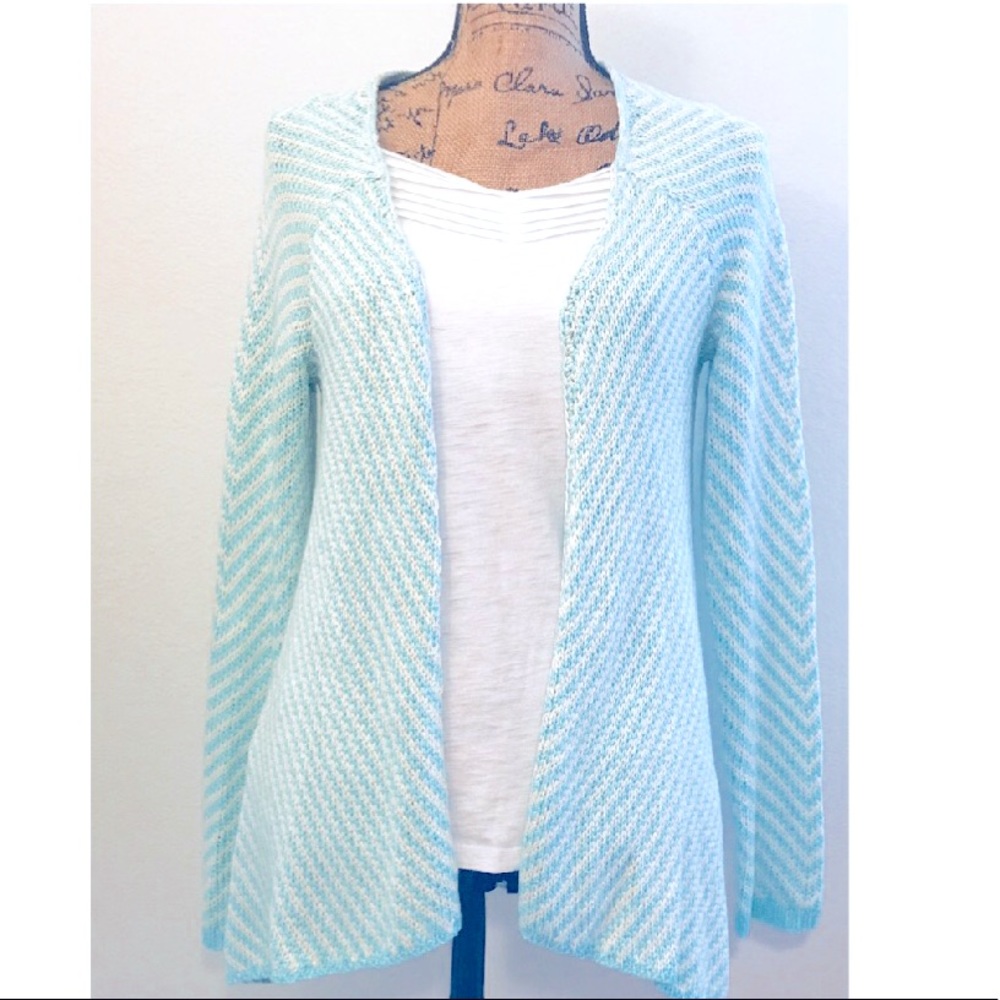 Long Ice blue & white knitted cardigan
